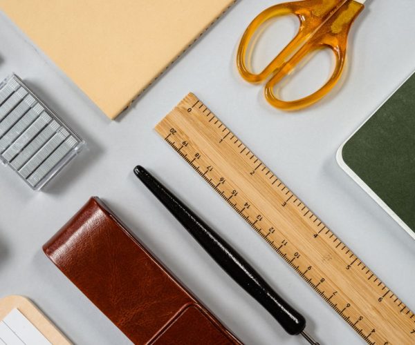 Psychologia obdarowywania w biznesie: dlaczego firmowy kubek naprawdę sprzedaje