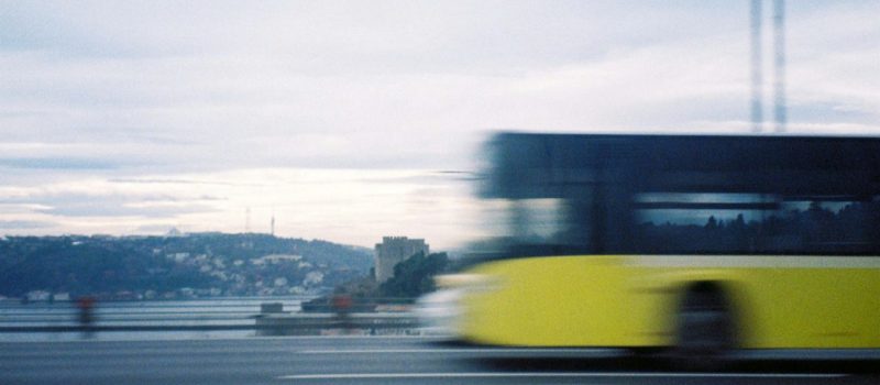 Transport pracowniczy – jak ułatwić codzienne dojazdy do firmy?